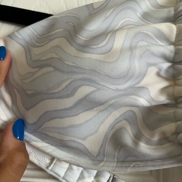 Swimsuit top - Picture 2 of 3